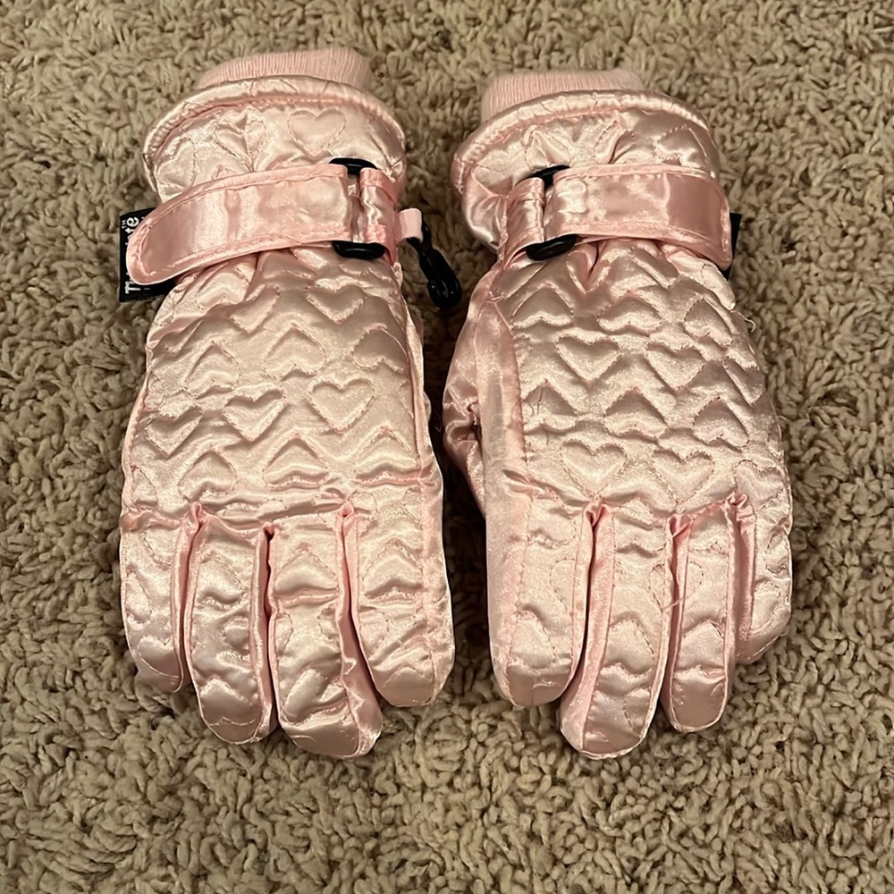 Girls Thinsulate Ski Gloves Pale Pink with Puffed Heart Design Size XS